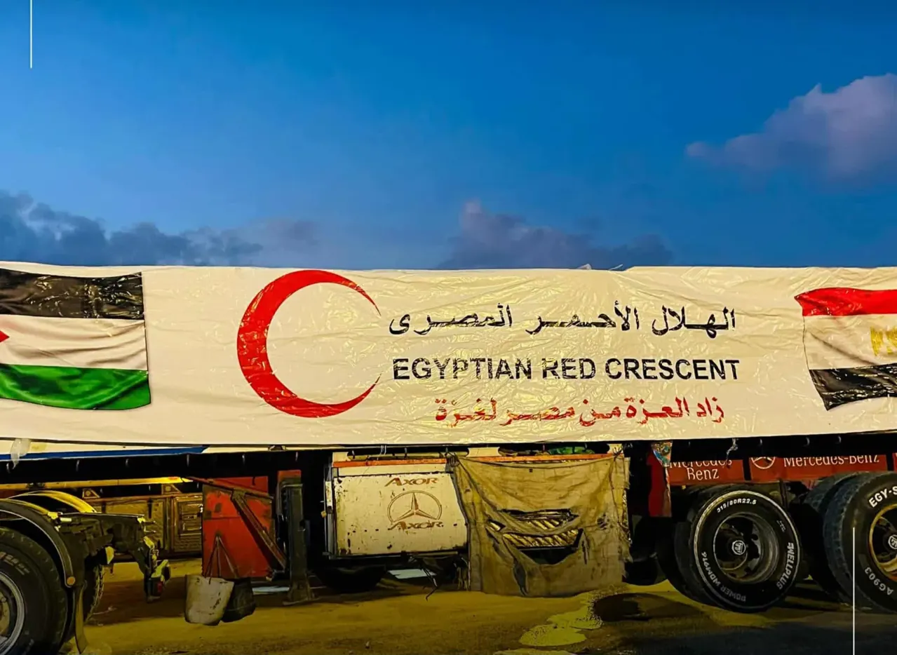 «زاد العزة 269».. قافلة مساعدات مصرية جديدة تتجه إلى غزة عبر كرم أبو سالم