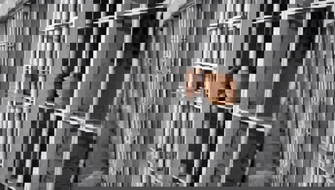 السجن المشدد 3 سنوات وغرامة 50 ألف جنيه لمتهم بالاتجار في المواد المخدرة بشرم الشيخ