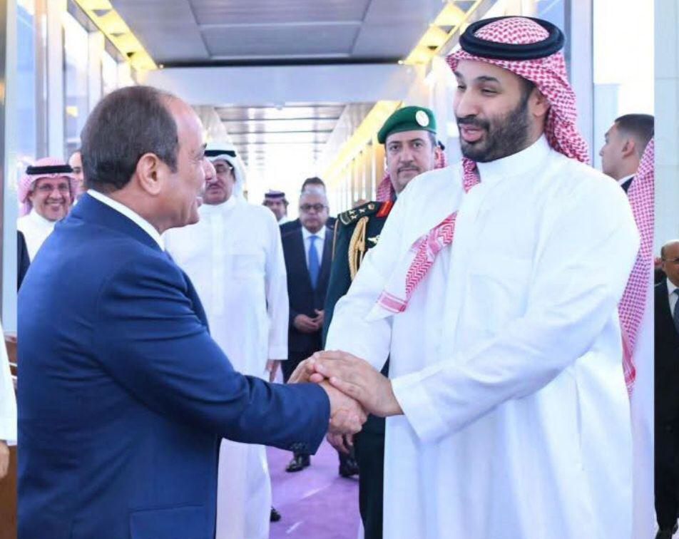 مصر والسعودية.. السيسي يؤكد الدعم الكامل ورفض المساس بسيادة المملكة
