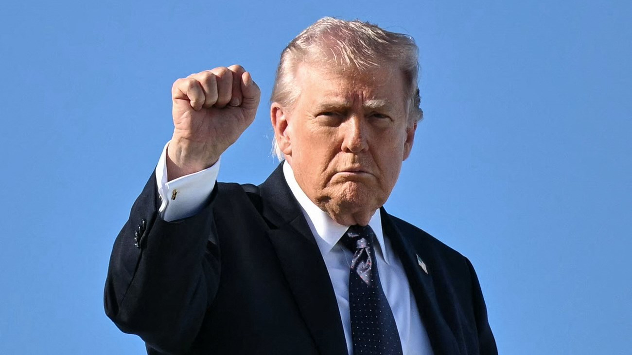 الرئيس الأمريكي: تدمير شامل لمواقع نووية إيرانية وعودة اليورانيوم معقدة