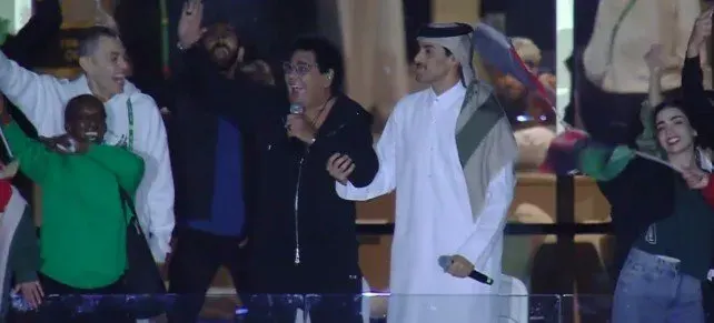 محمد منير يشعل أجواء حفل نهائي كأس العرب بقطر.. وجمهوره يتفاعل - الأسبوع