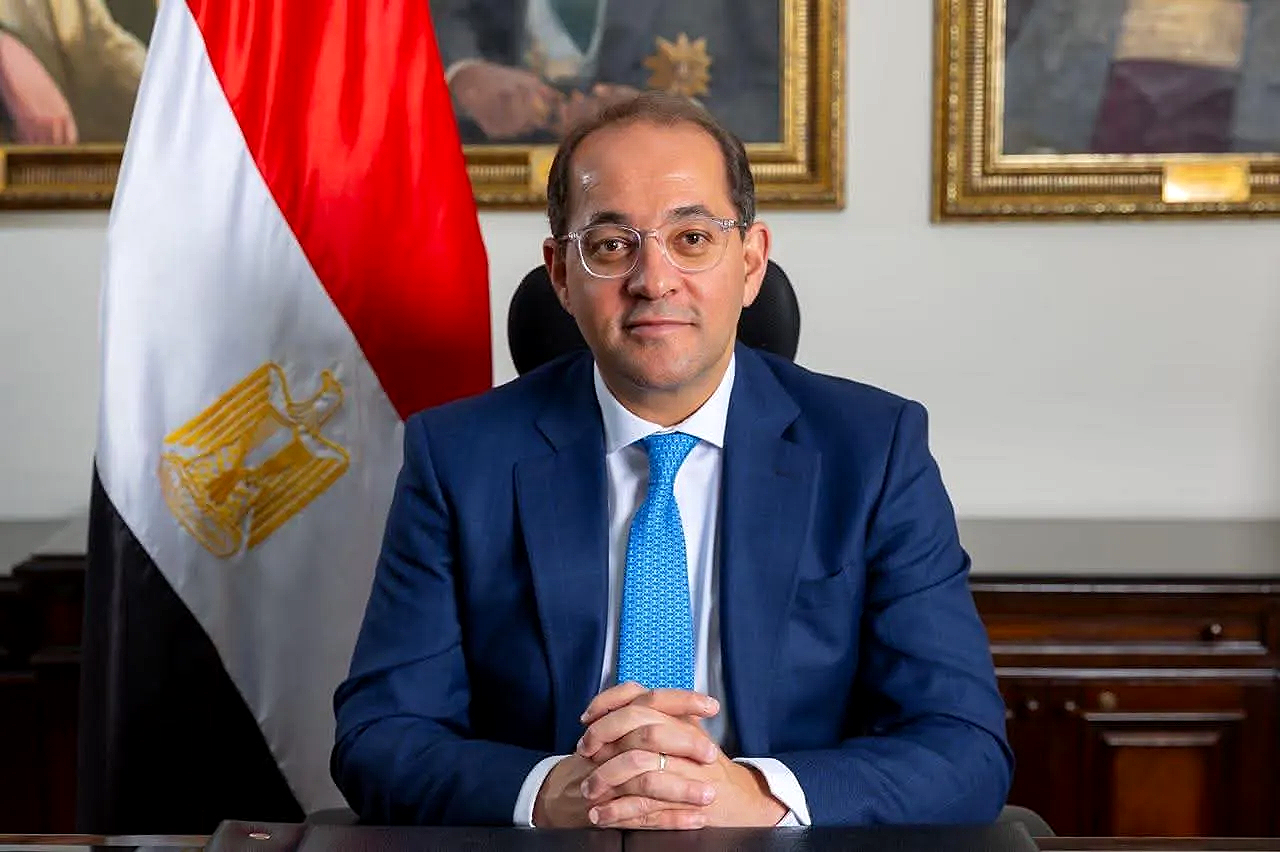 محاولات إعلامية فاشلة لتشويه الاقتصاد المصري.. المالية ترد بالأرقام على