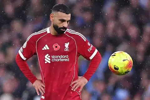 مستقبل محمد صلاح مع ليفربول في خطر بعد عروض سعودية استثنائية