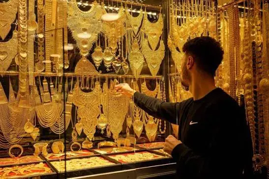 أسعار الذهب اليوم في مصر.. عيار 21 والجنيه الذهب والأونصة للبيع والشراء