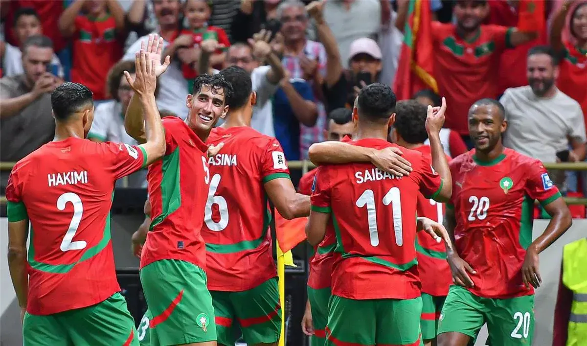 فيفا يصدر تصنيفه العالمي لشهر يناير 2026: المغرب يتصدر إفريقيا والسنغال ثانياً، بينما تقدم مصر 4 مراكز بعد أمم إفريقيا. إسبانيا تظل على القمة عالمياً.