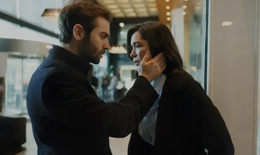 شاهد مسلسل المشردون الحلقة 44.. صدمات وأحداث مثيرة تهز حياة عزيزة وديفران