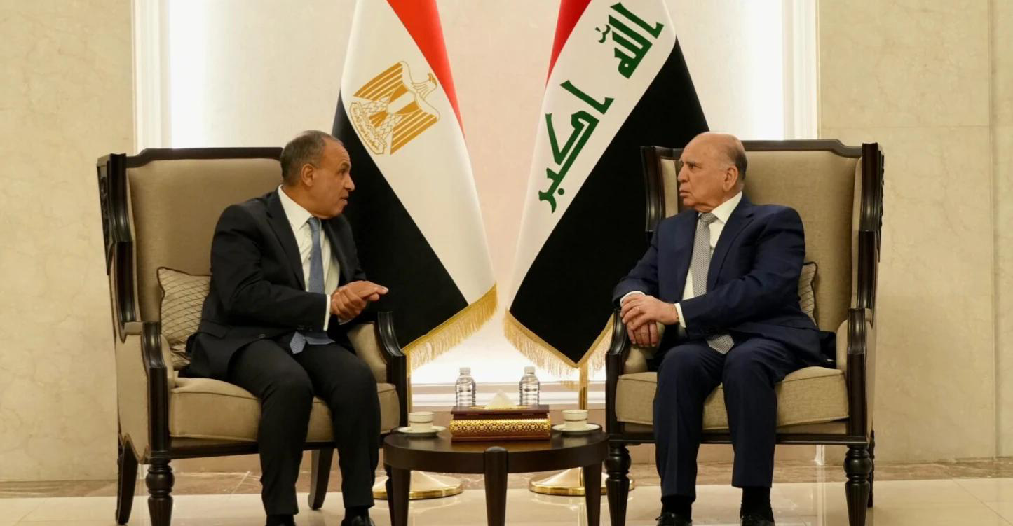 وزير الخارجية ونظيره العراقي يبحثان دفع التعاون الثلاثي بين مصر والعراق والأردن