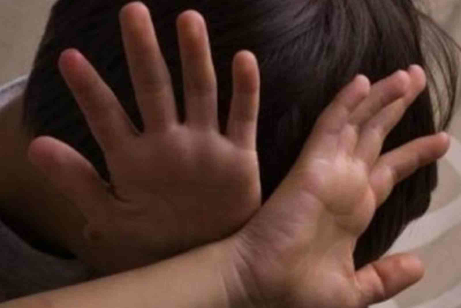 استدراج طفل لأرض مهجورة.. القبض على طالبين في واقعة تحرش بمنشأة القناطر