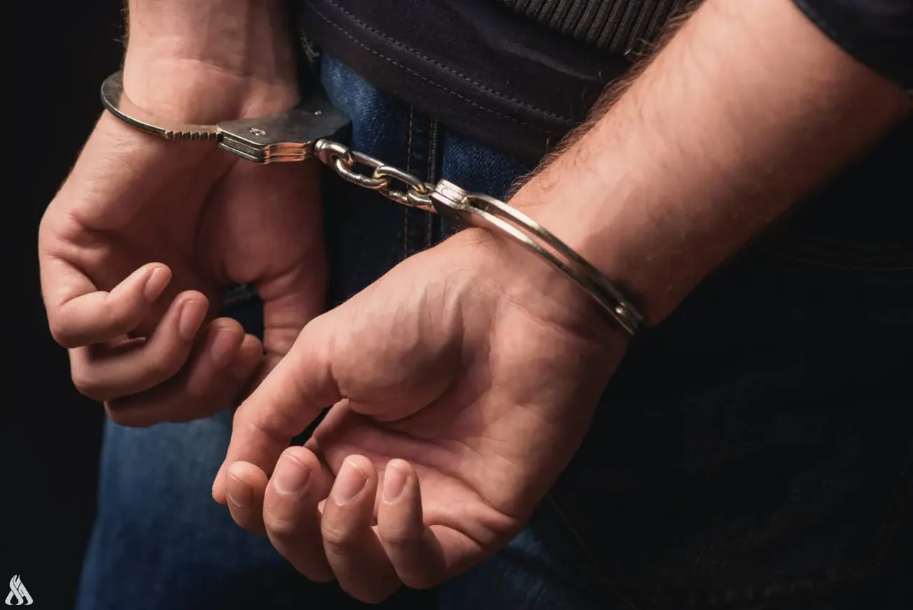محكمة جنايات سوهاج تحكم بالسجن 6 سنوات وغرامة 100 ألف جنيه على متهم بالاتجار بالمخدرات