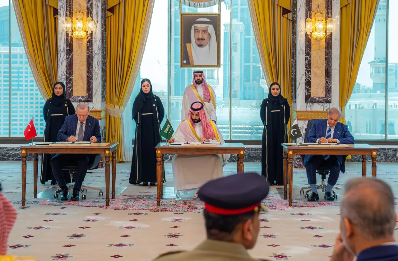 هل يتوسع تحالف مكة؟.. باكستان تكشف التفاصيل وتحسم الجدل