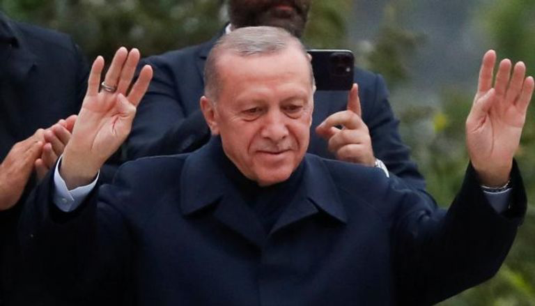 أردوغان :: إسرائيل تتغذى على سفك الدماء وتركيا تكثف اتصالاتها لوقف الحرب