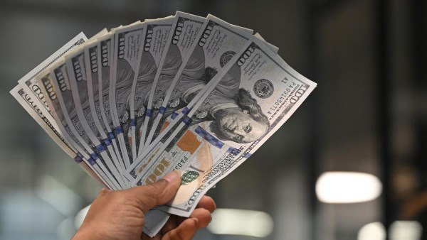 تراجع سعر الدولار اليوم الإثنين 27 يوليو 2026 بمستهل التعاملات.. الأخضر بكام