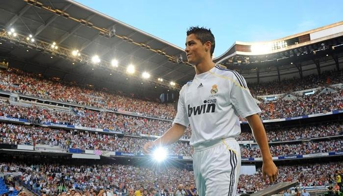 تجاوز بيل ورونالدو.. ديوماندي يقترب من دخول أغلى 3 صفقات في تاريخ ريال مدريد