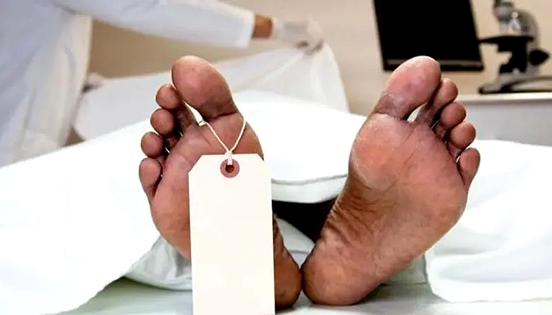 جريمة مأساوية في المعصرة.. شاب ووالدته يقتلان والدهما