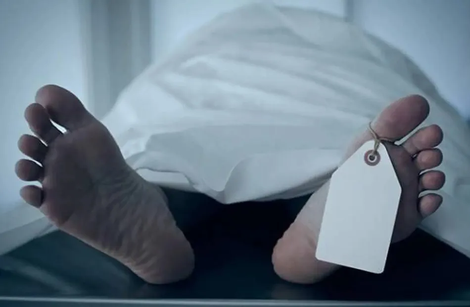 انقطع عن أسرته واختفى عن الجيران.. العثور على جثة شاب متحللة بالواحات البحرية