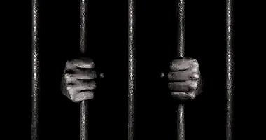 السجن 15 سنة لمتهم بتهديد مواطن عبر الهاتف المحمول في سوهاج